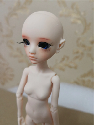 mini bjd doll